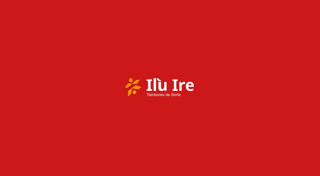 ILÙ IRE — Assinatura em fundo vermelho