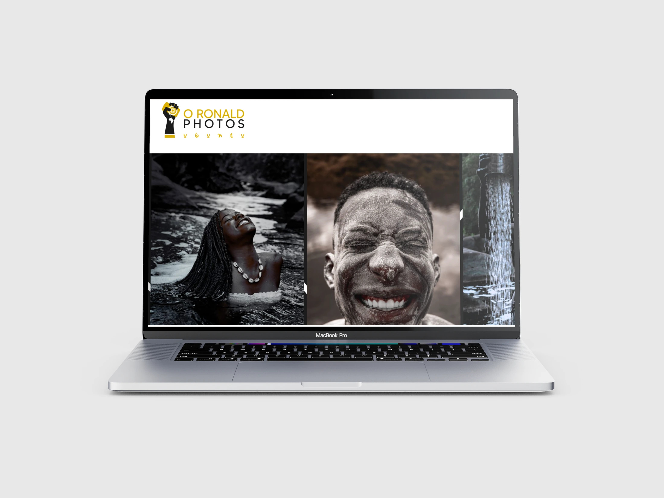 O Ronald Photos — site apresentado em notebook